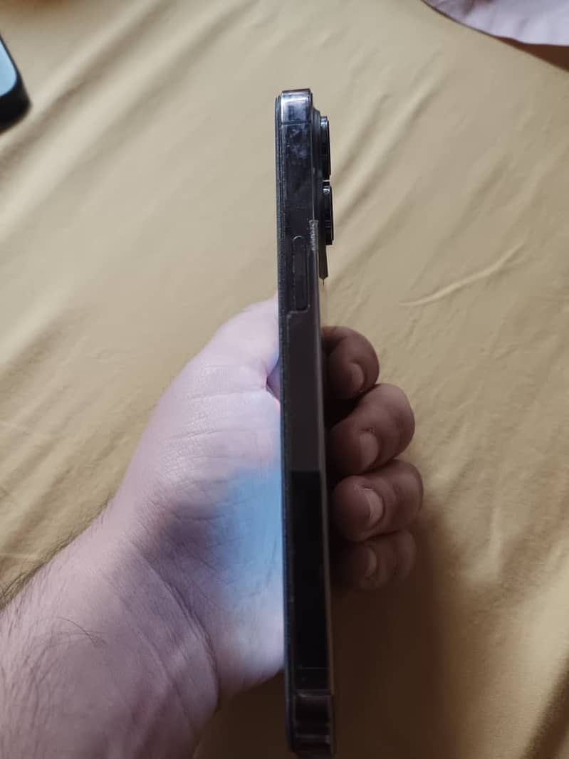 Apple iPhone 14 Pro Max 4