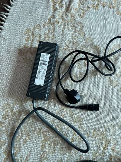 Xbox 360 power adapter