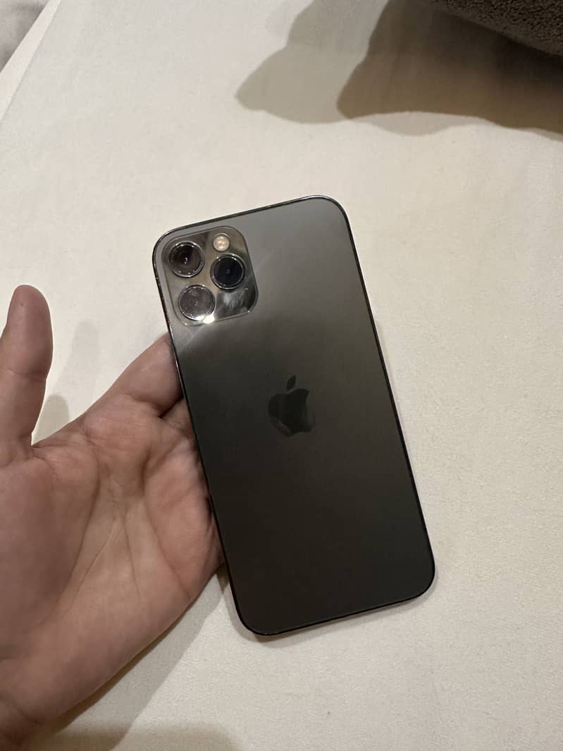 Apple iPhone 12 Pro 4