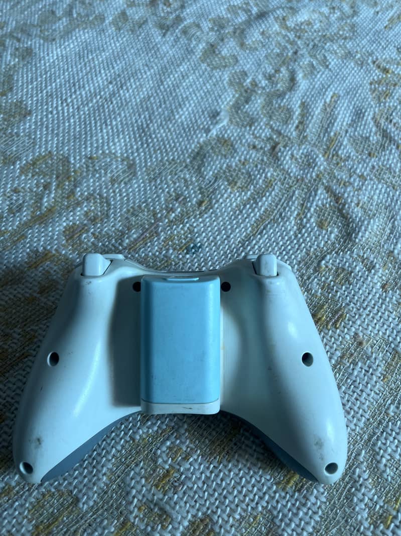 Xbox 360 wireless controller 1