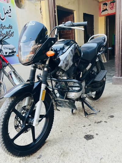 Yamaha YBR 2018 model number laga hua hai