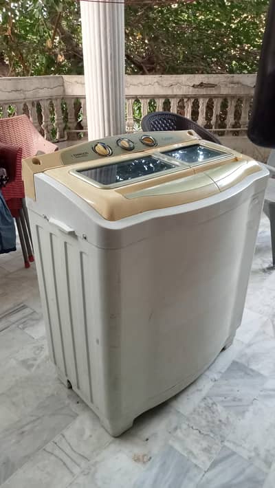KENWOOD WASHING MACHINE WITH DRYER FOR SALE