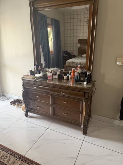Dressing table