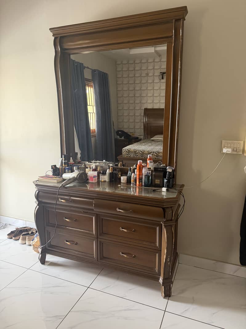 Dressing table 1