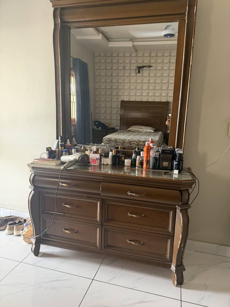 Dressing table 2