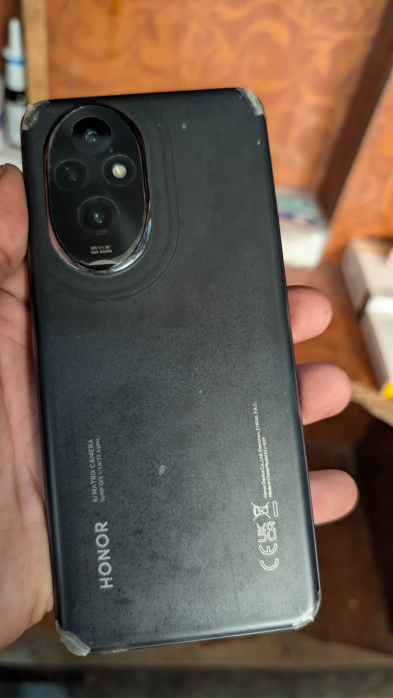 Honor 200 0