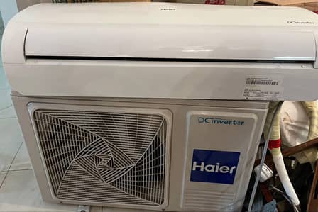 Haier 1.5 ton T-3 inverter for urgent sale. Good as new