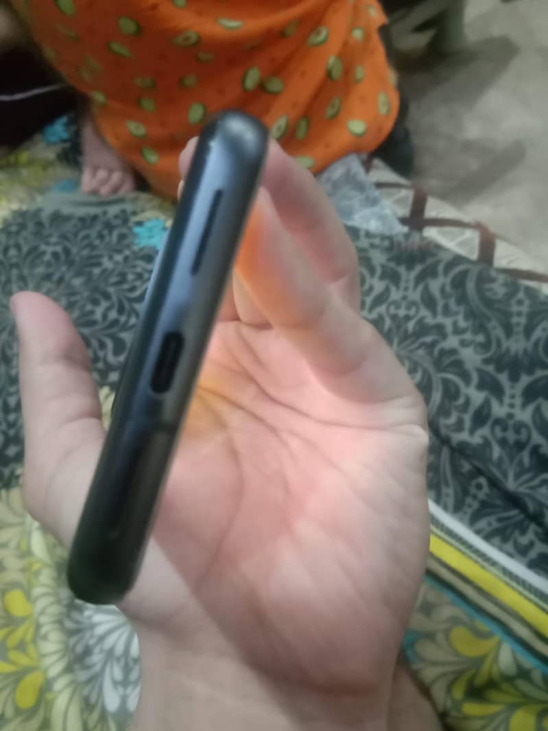 Google Pixel 8 3
