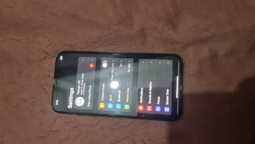 Apple iPhone X 3