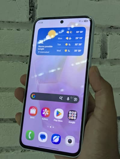Samsung Mobile A35 5G - 8GB/ 256GB