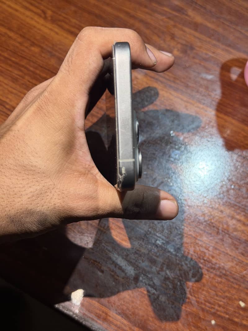 Apple iPhone 15 Pro Max 1