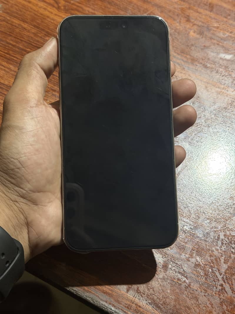Apple iPhone 15 Pro Max 5