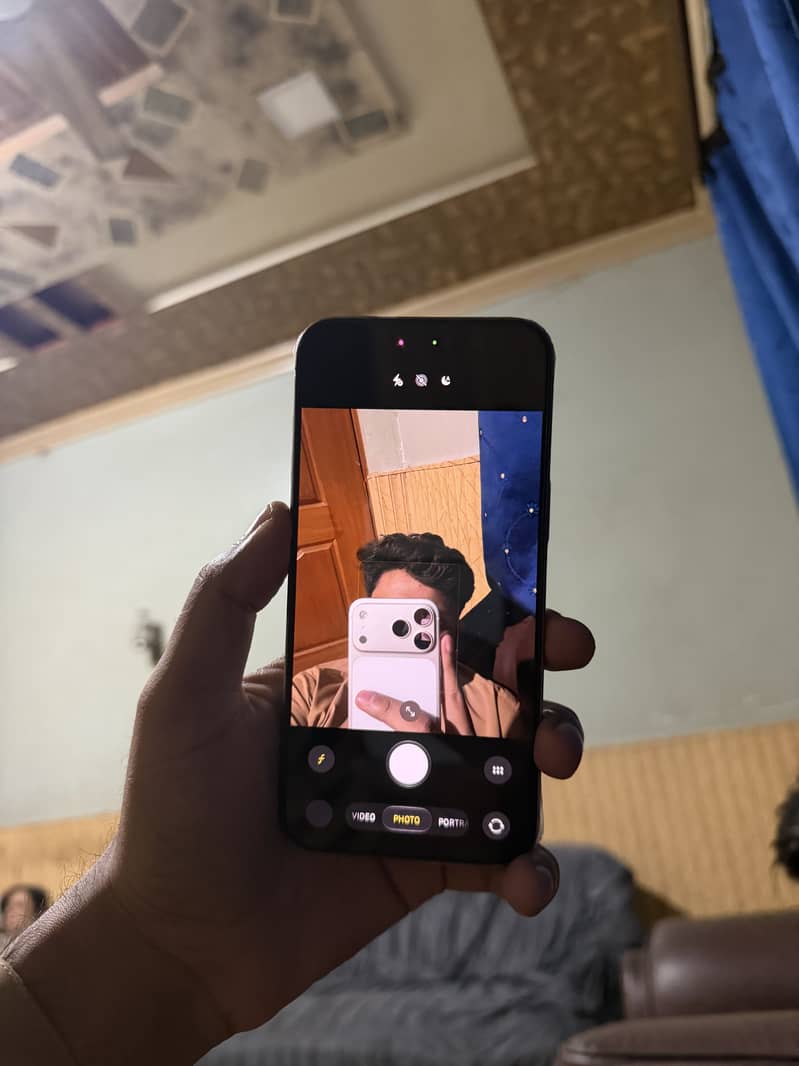 Apple iPhone 15 Pro Max 8
