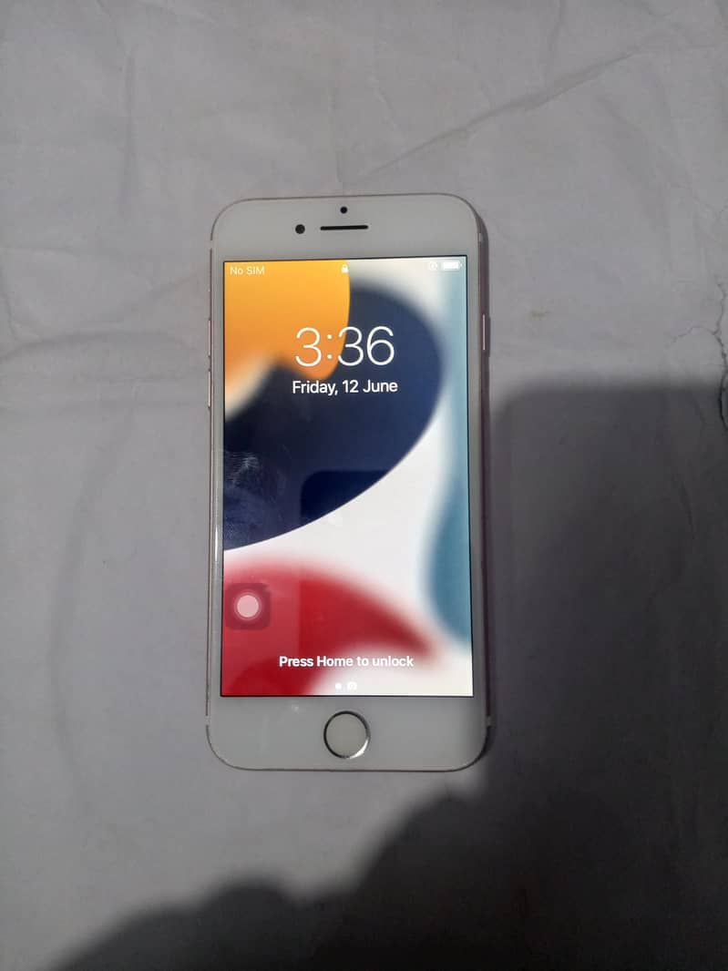 Apple iPhone 7 1