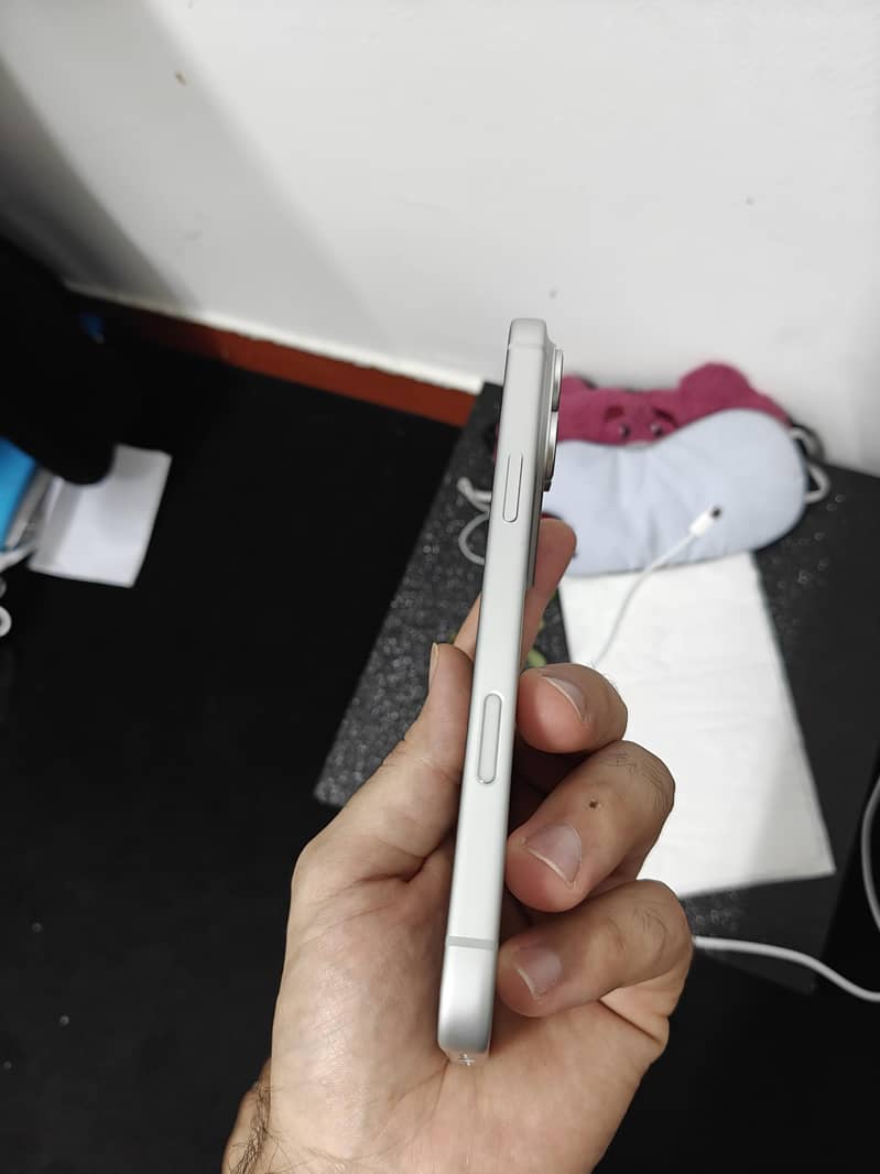 Apple iPhone 17 Pro Max 2