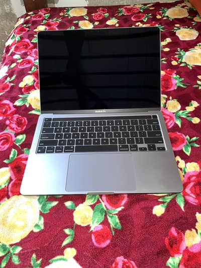 Apple Silicon MacBook Pro M1 2020 - 13.3 inch 16gb RAM - 2TB NVMe SSD