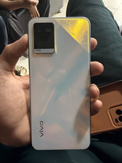 Vivo Y21
