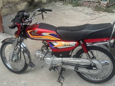 HONDA CD 70 2025 MODEL