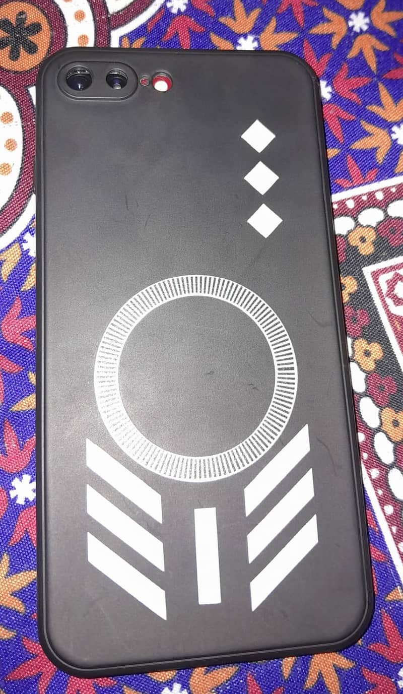 Apple iPhone 7 Plus 1