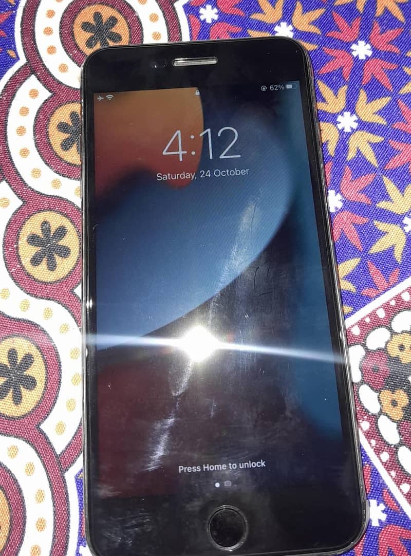 Apple iPhone 7 Plus 2
