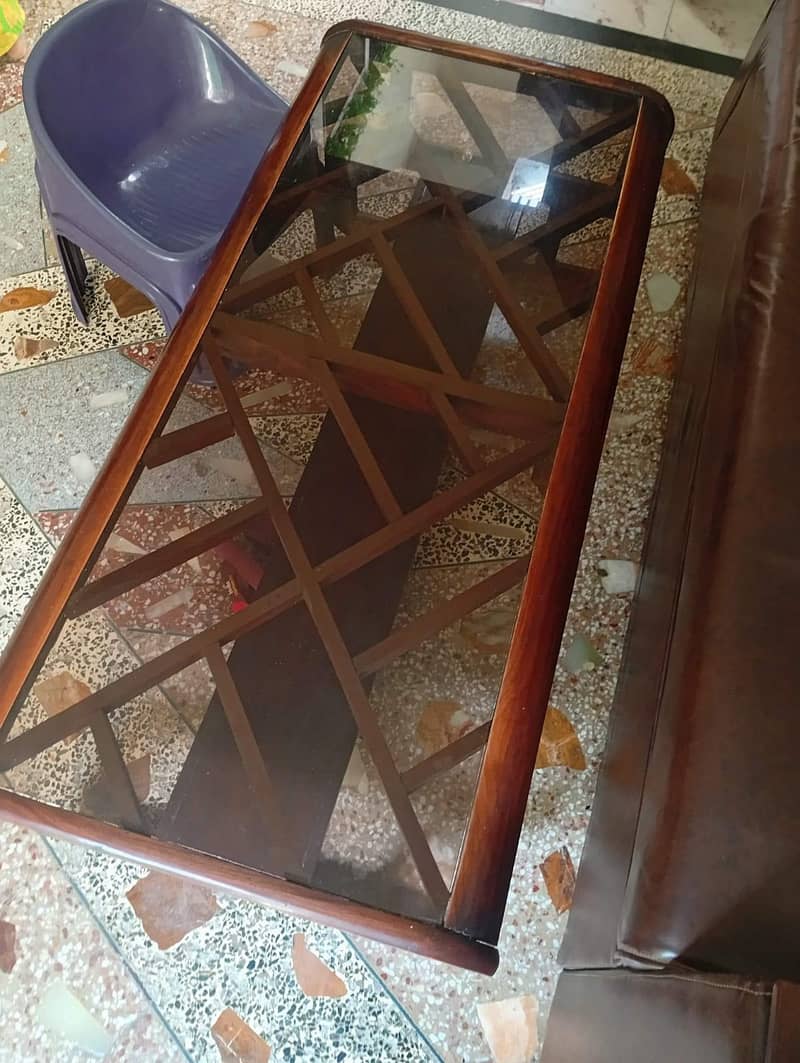 Center table 0