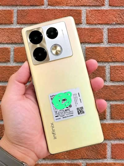 Infinix Note 40 Pro