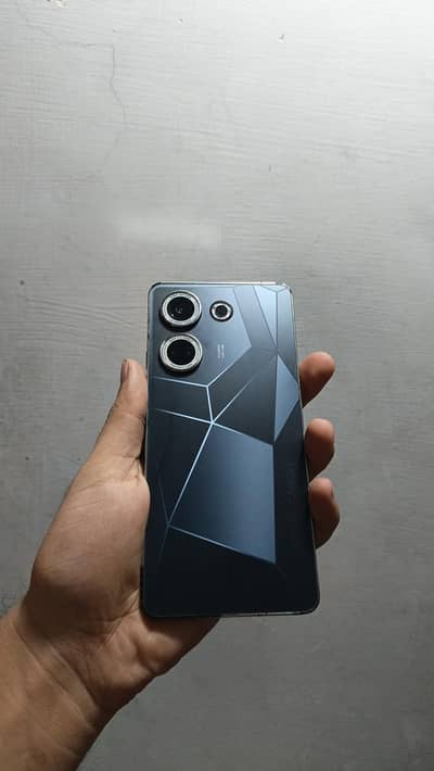 Tecno CAMON 20