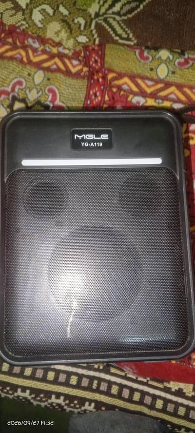 USB OR SD CARD BLUETOOTH FM