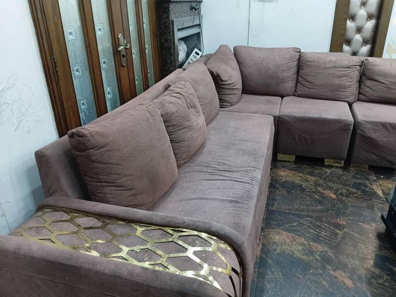 L shape sofa 0