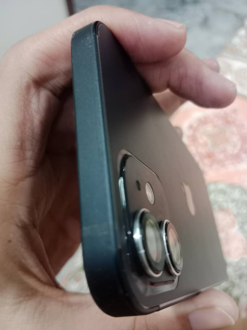 Apple iPhone 12 0