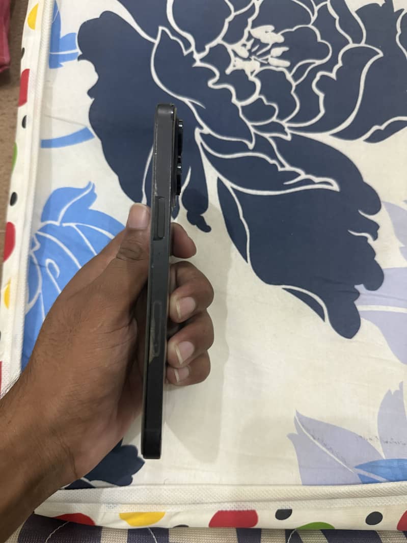 Apple iPhone 14 Pro Max 2