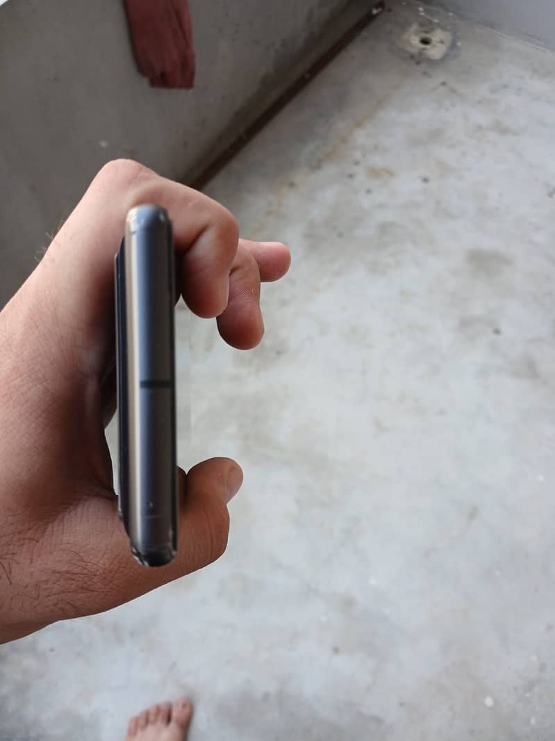 Google Pixel 7 4