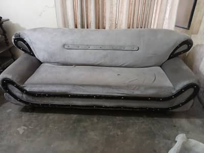 looks like new condition jis ko chahye wo rabta kry