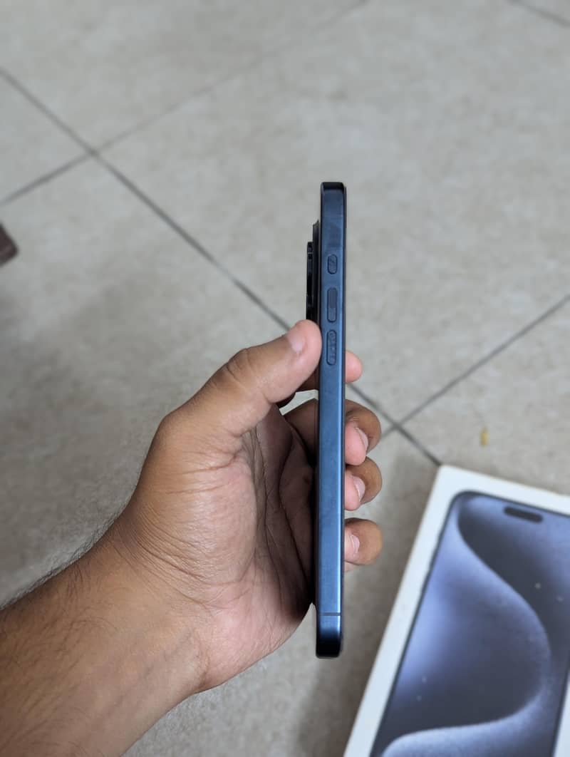Apple iPhone 15 Pro Max 1
