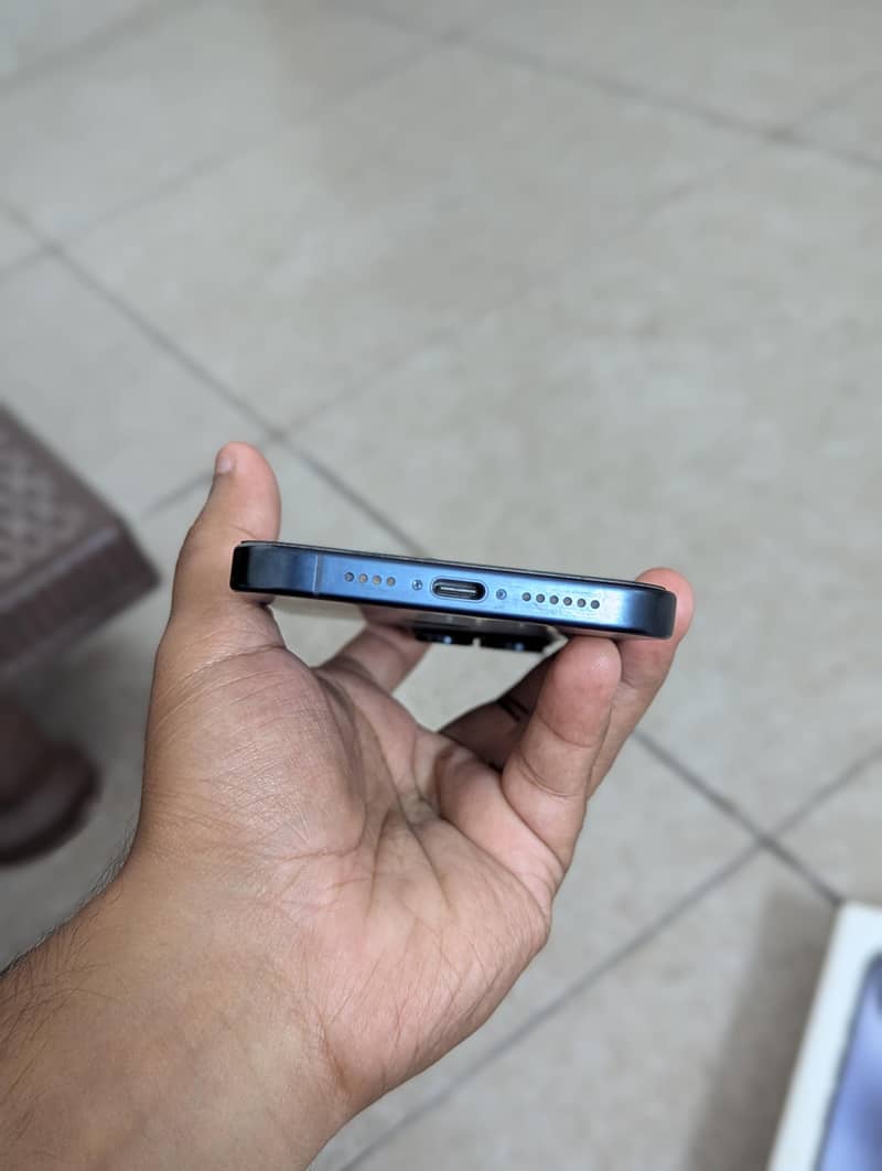 Apple iPhone 15 Pro Max 3
