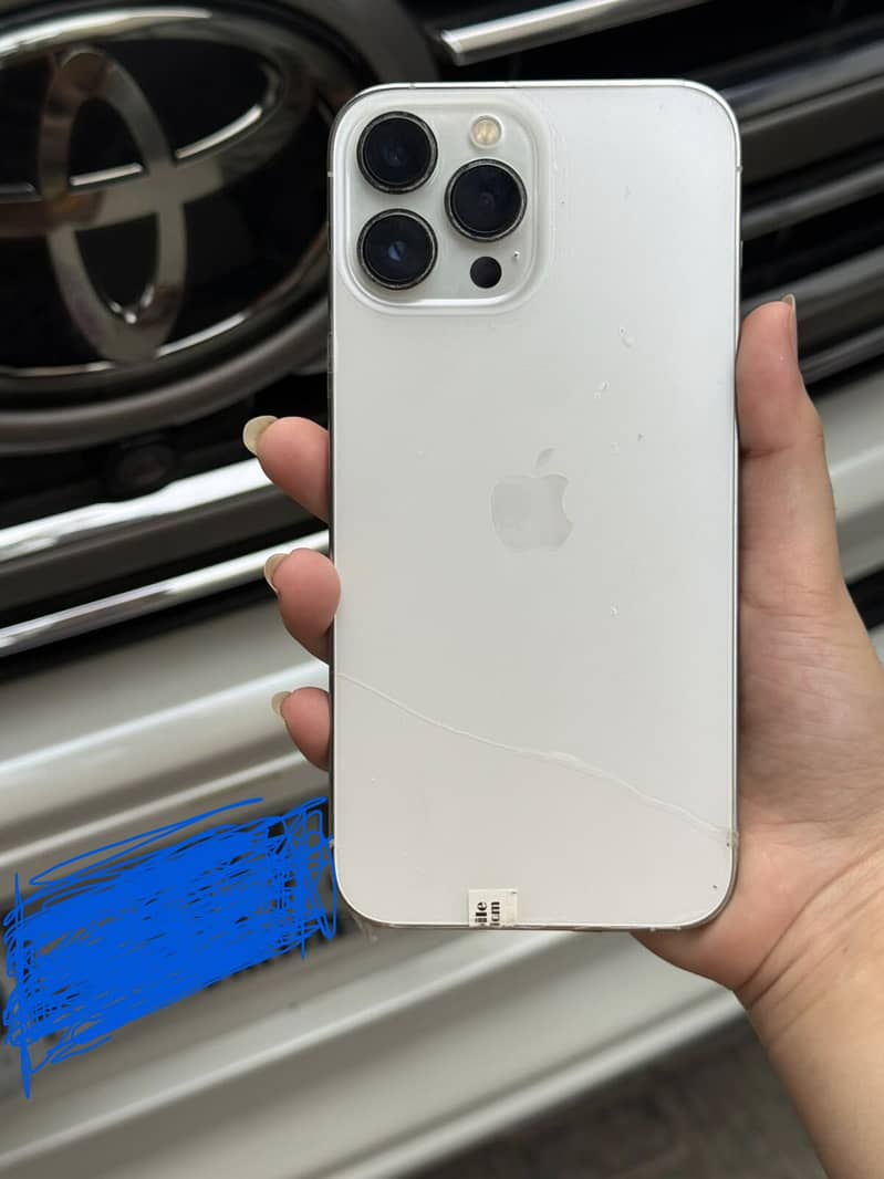 Apple iPhone 13 Pro Max 3