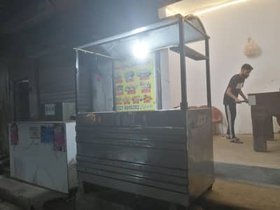 Burger shawarma counter