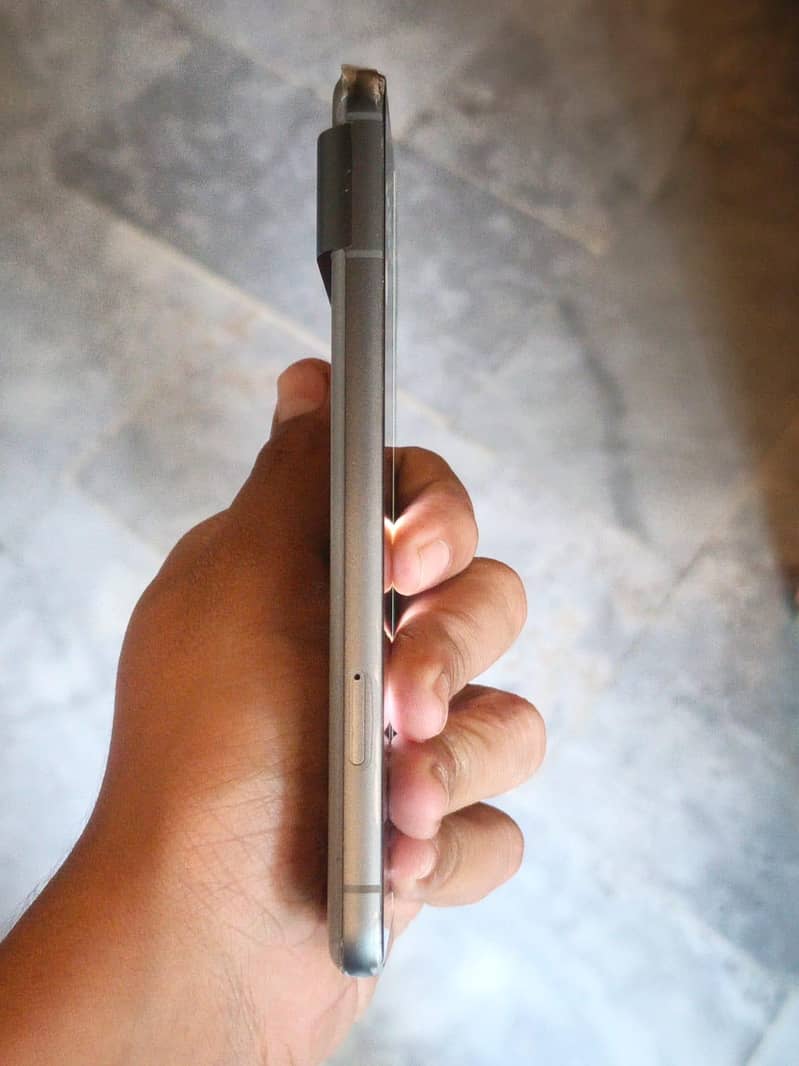 Google Pixel 8 1