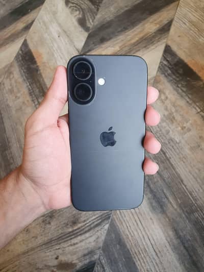 Apple iPhone 16
