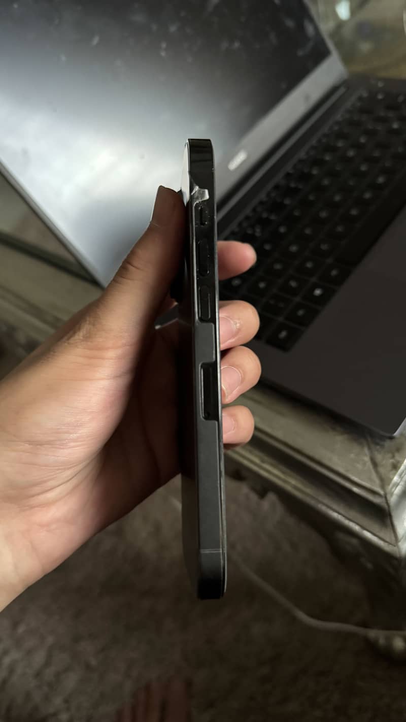Apple iPhone 14 Pro 1