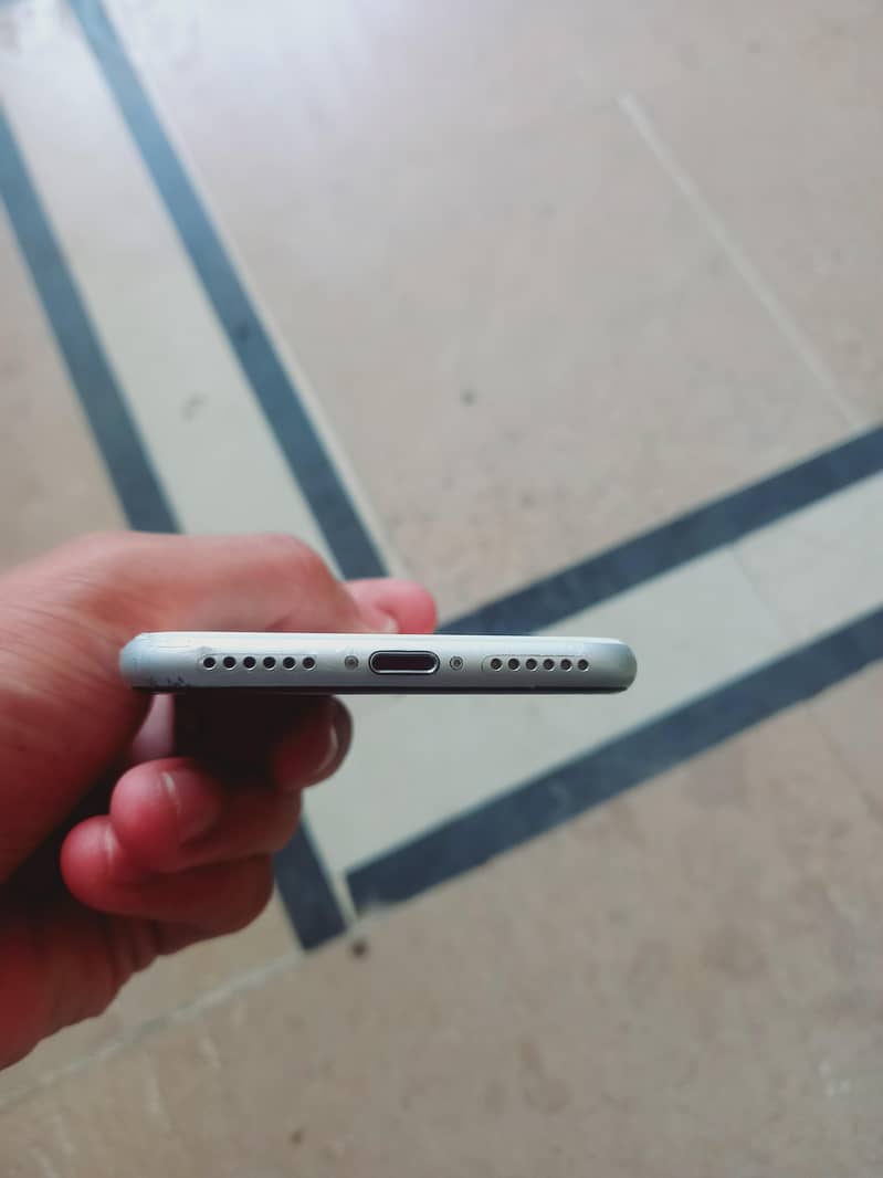 Apple iPhone SE 2