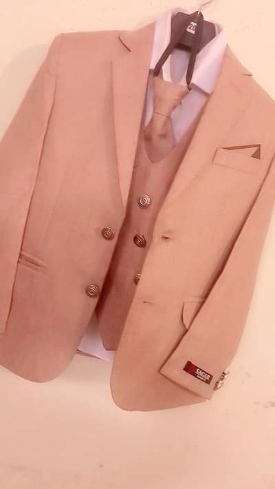 Three-piece suit kids