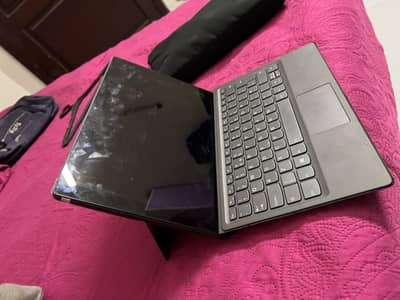 The Lenovo Miix 520-12IKB 8 Generation 8 Gb 256