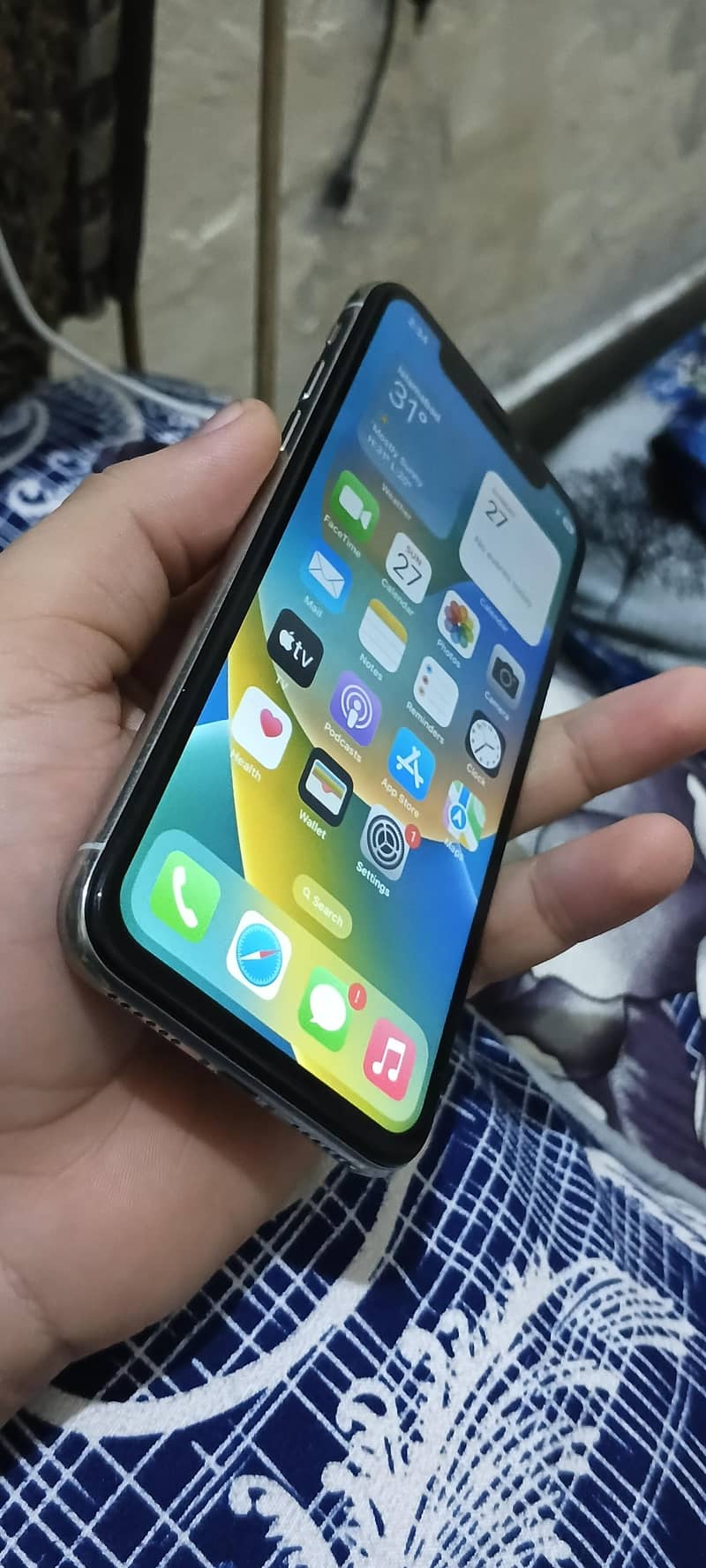Apple iPhone X 3
