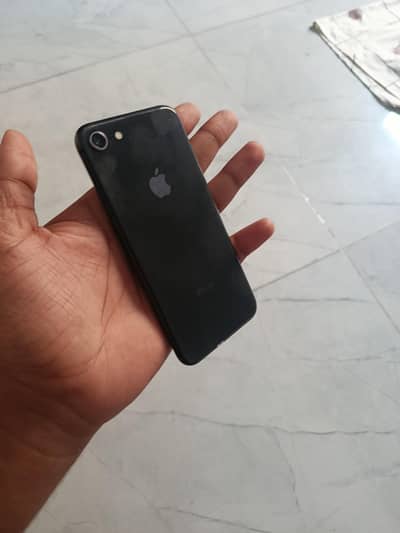 Apple iPhone 8