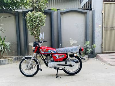 Honda CG125 2023Model total genuine Brand-new condition 2024