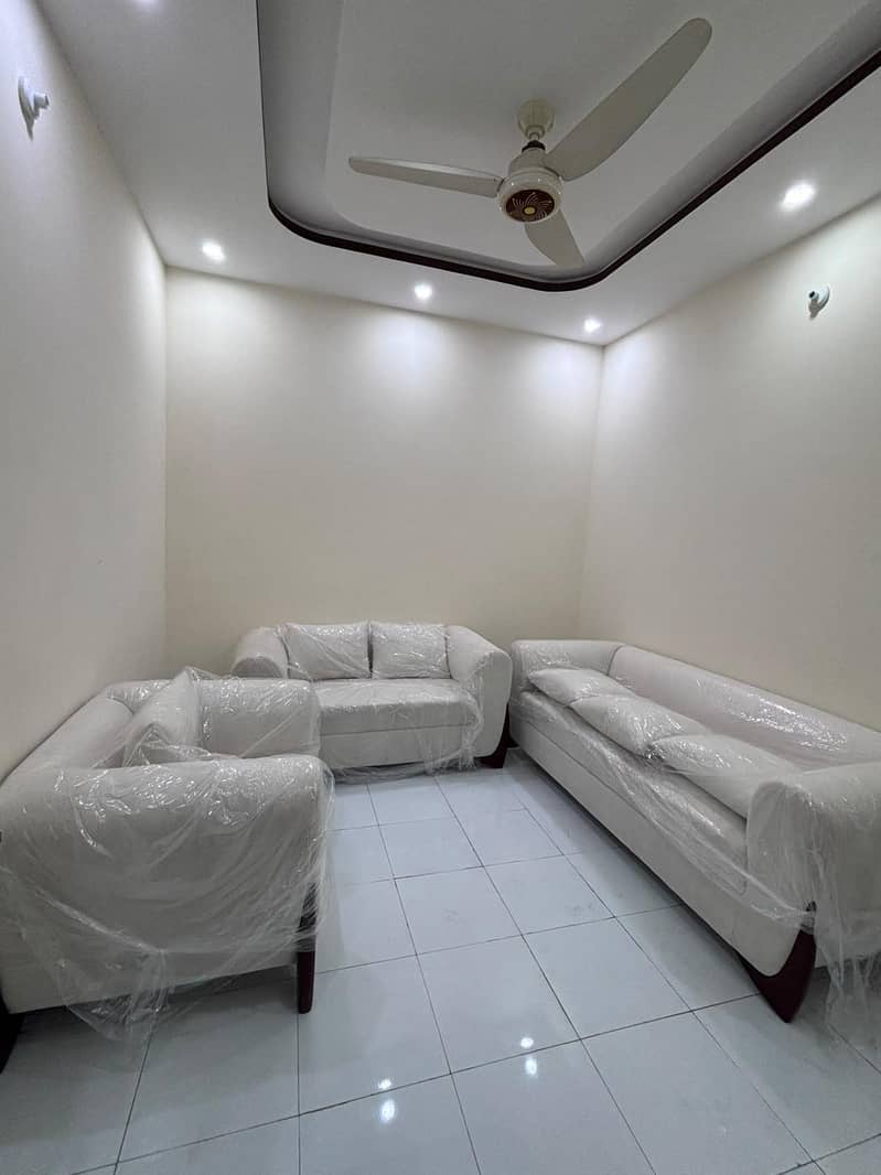 Luxury Sofa Set 0