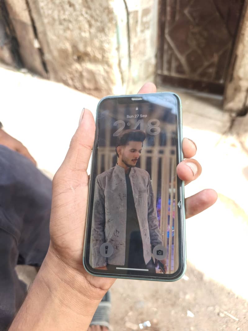 Apple iPhone 11 5