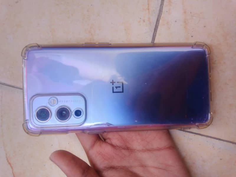 OnePlus 9 3