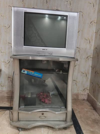 Sony Wega Television With Tv Trolley